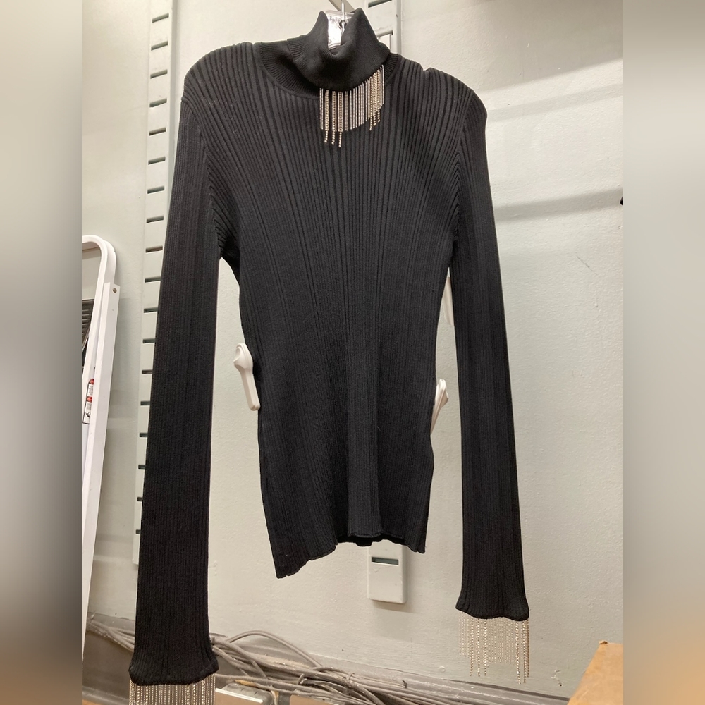 Ellery top